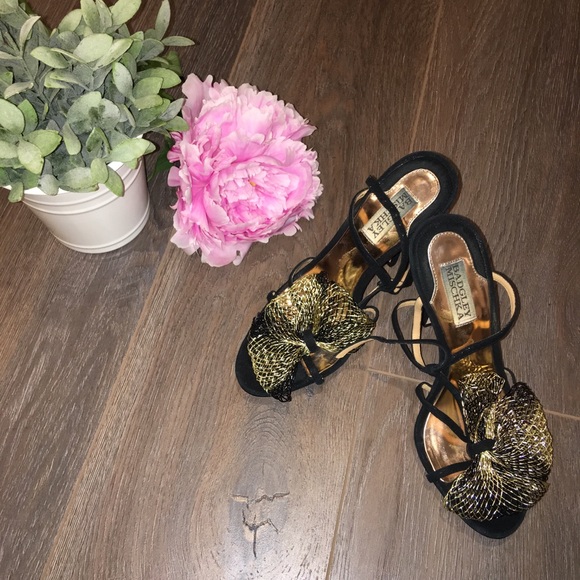 Badgley Mischks Black Heels with Black/Gold Bow - Picture 1 of 3